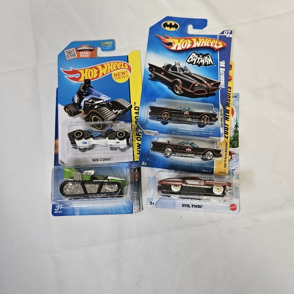 Hot Wheels Bundle Batman - Picture 1 of 6
